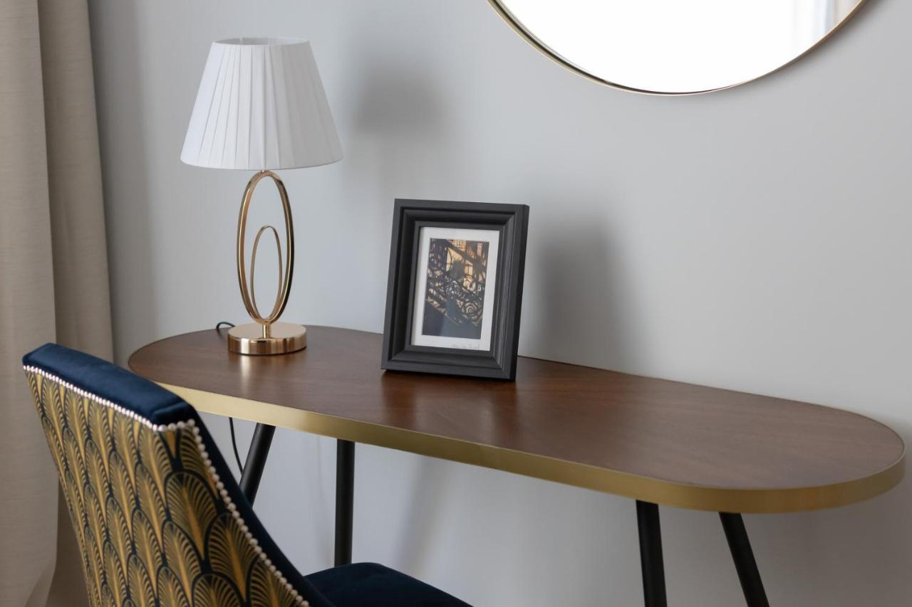 Stylish Atol Apartment With Free Parking In The Heart Of Gdansk By Noclegi Renters Ngoại thất bức ảnh